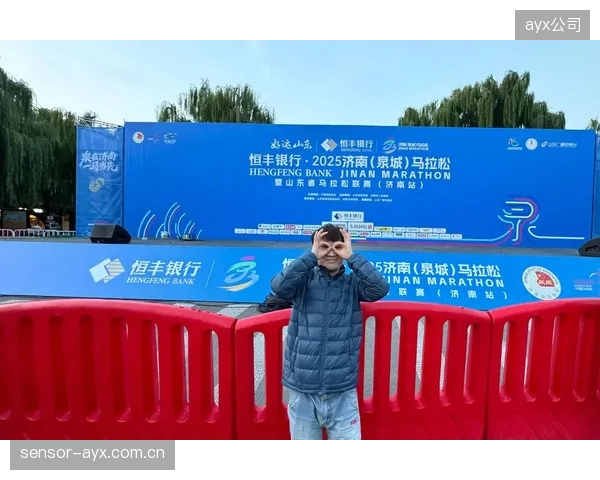 城市马拉松赛事内容高度雷同，除了更换冠名商的背景板，还能为赞助商提供什么？