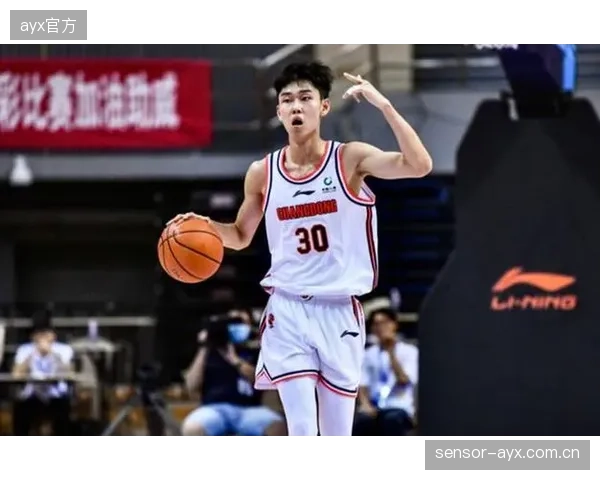 辽宁队后卫线轮换问题在本赛季暴露无遗，寻找即战力后卫是首要任务。
